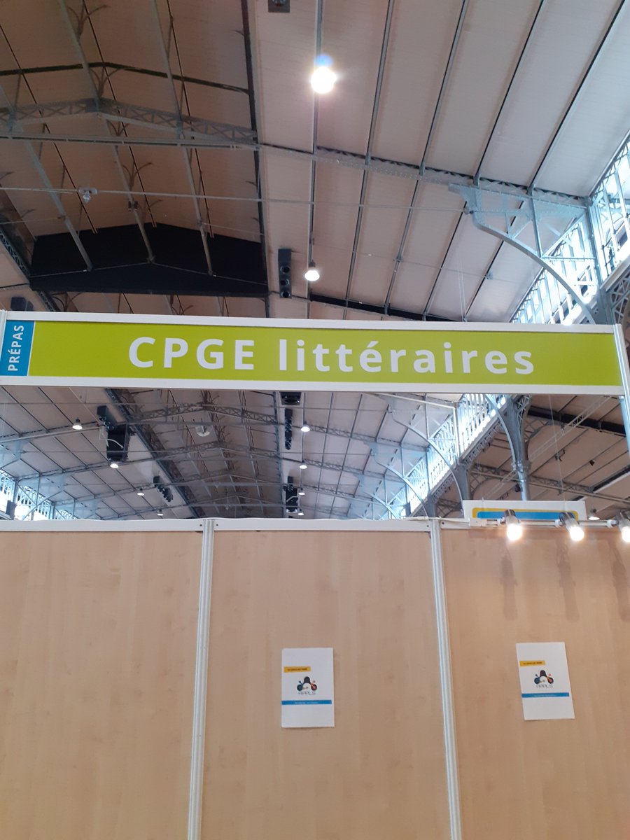 PhPrudent1's tweet photo. L'APPLS est présente au @Salon_Postbac à la Grande Halle de La Villette pour répondre à vos questions sur les CPGE littéraires ! #APPLS #hypokhâgne https://t.co/1t2KBvhz7t