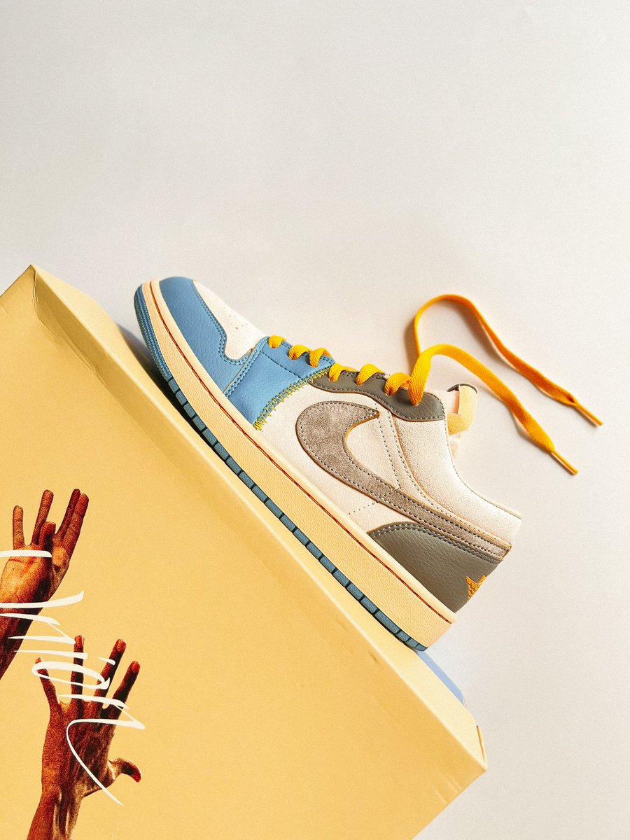 chefhuyle's tweet photo. UNC🪡NEUTRALS🛫✨

@unionlosangeles 
#snkrs #jordan1 #unla https://t.co/You1cGrjsE