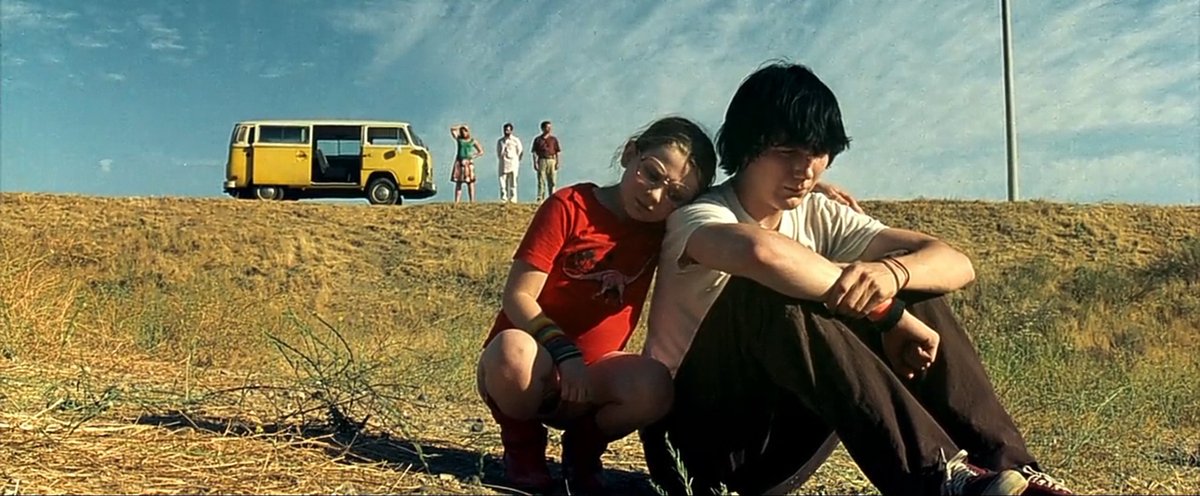artistryhere's tweet photo. favorite movie hugs ft. hues of red https://t.co/KNxp83onVm
