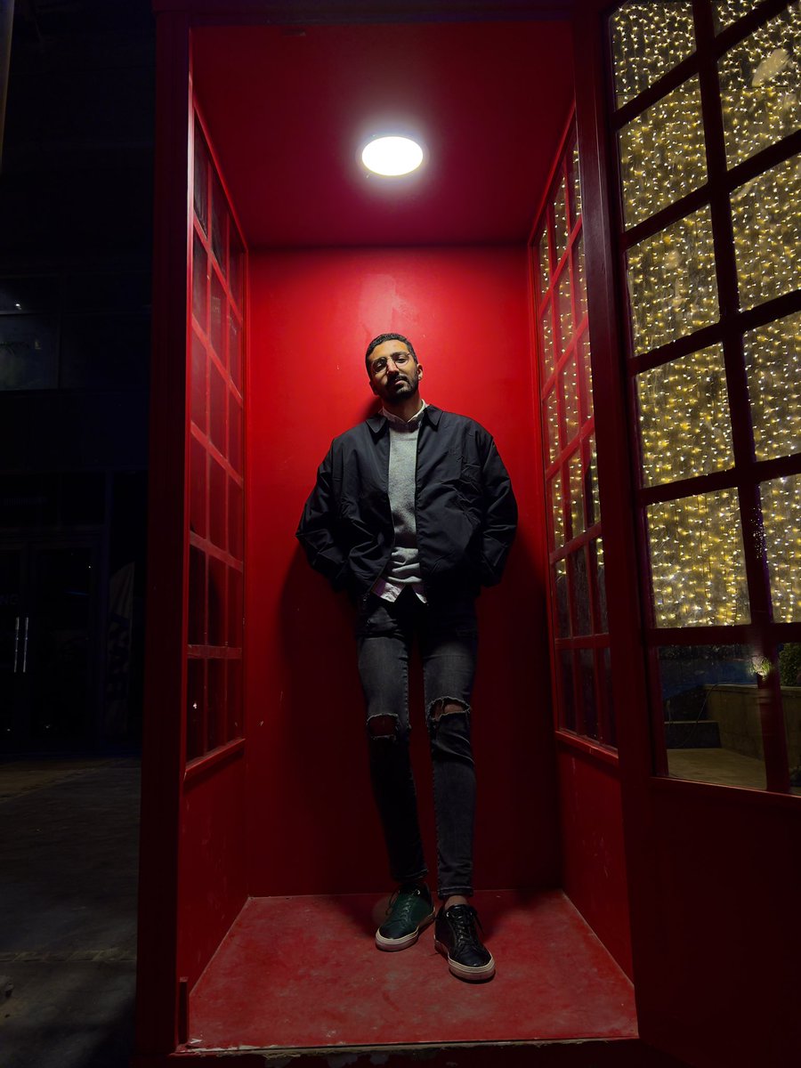 #NewProfilePic
And the adventure begins yet again ! ⚜️🖤