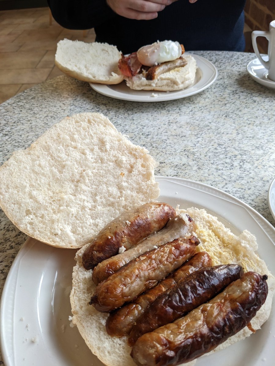 DawnAJWitney's tweet photo. #breakfastbap Not a bad way to spend a Friday morning.
#gardencentrecafe #norfolklife #writinghistoricalromance https://t.co/knSGuTKNDj