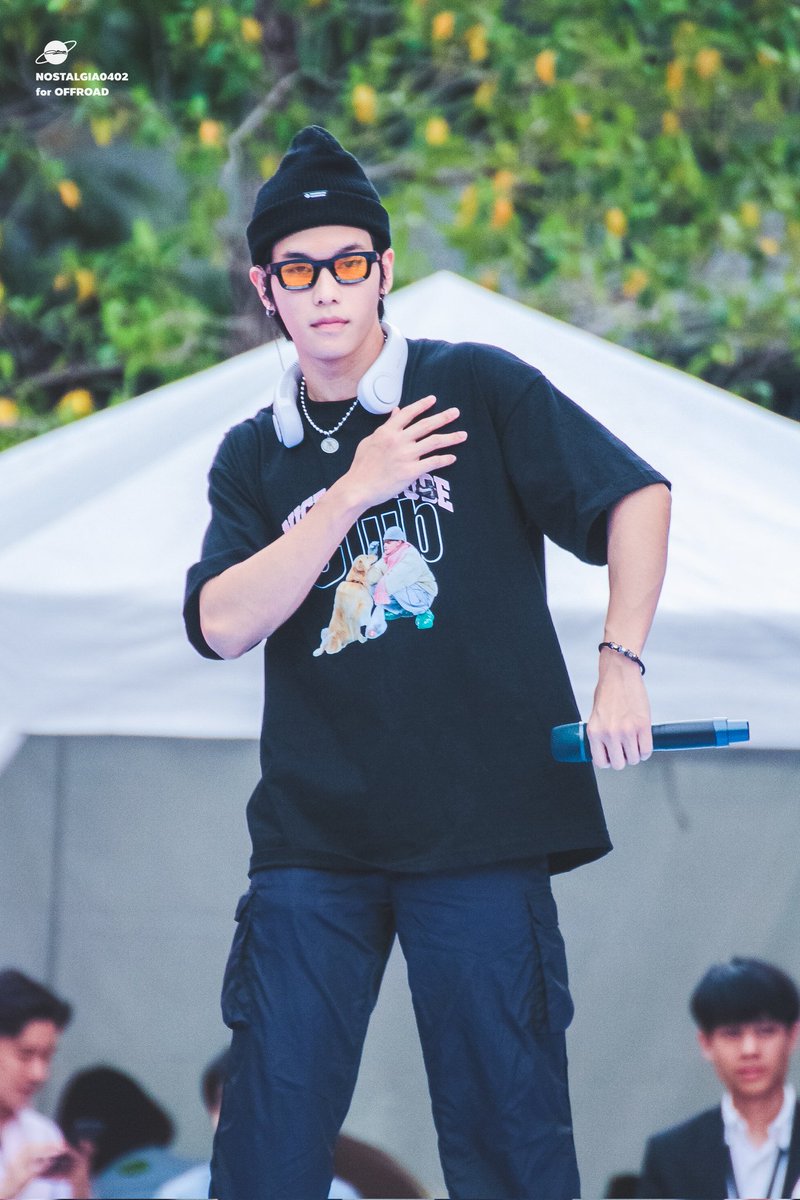 nostalgia0402's tweet photo. 💖

06012023 — sound check !

#OFFROAD #TOTOGABACK #LAZ1
#LAZ1xOreoBlackpink https://t.co/QLTnGsI1eW