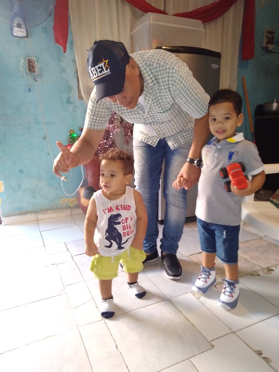 TomasConcepcid1's tweet photo. #ViVARD🇩🇴💯, #SoloConAbelGanamosTodos #AbelPresidente #teamGustavoSanchez Creo Qué Los Hombres Y mujeres Que somos Padres de familia Y queremos un futuro mejor para nuestros hijos debemos luchar por sacar el PRM, por Qué ésto no se sabe dónde valla a parar,#sevanRD @PRM_Oficial https://t.co/fZe2FBXJN2