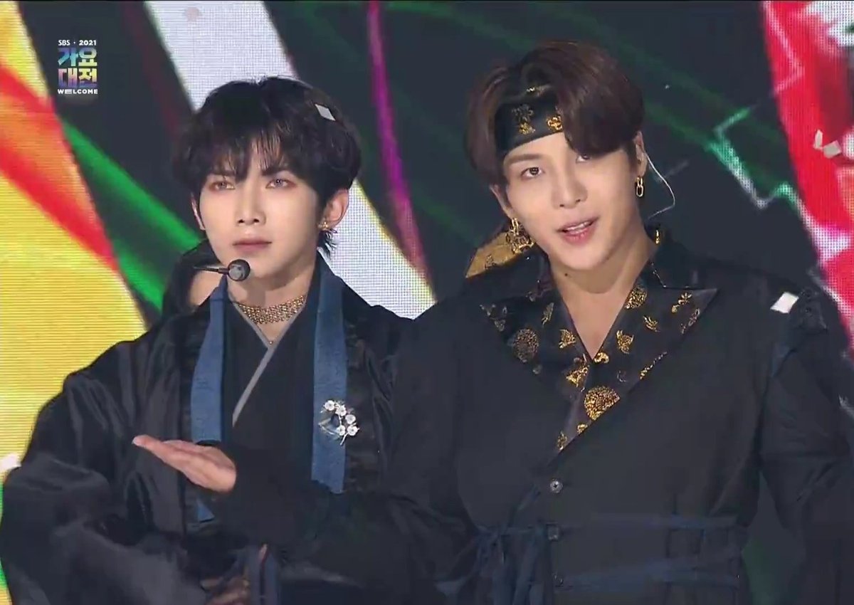 serunikuning's tweet photo. Jjongsang historical au prompt
Prequel the time comes https://t.co/bf4TM4wvzZ