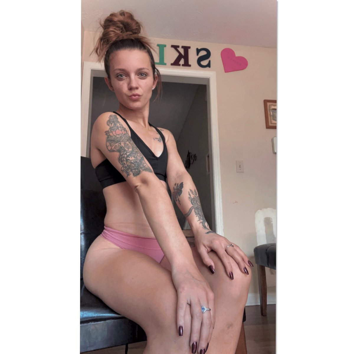 bndehaven's tweet photo. Let me sit on your face 🤪 https://t.co/lWHOzKtiXx