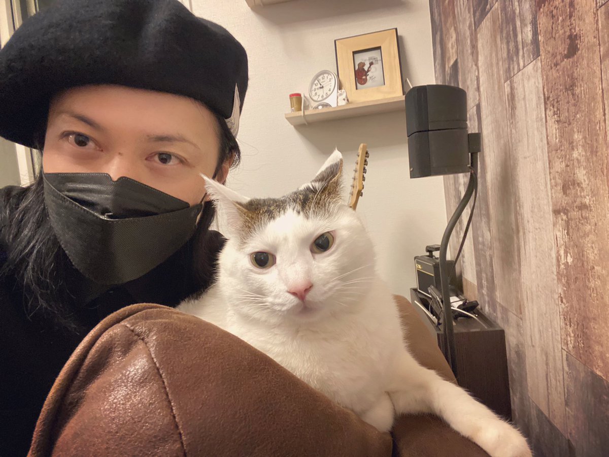 TAKA_defspiral's tweet photo. おててかわいいねぇ。 https://t.co/gVx6nLoRHB