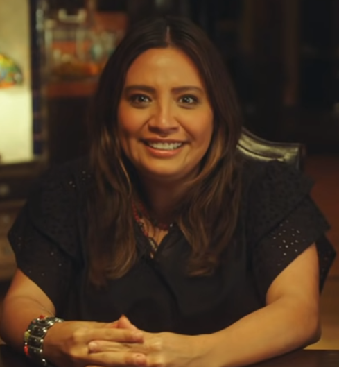 Disney_Wiki's tweet image. Happy Birthday, Cristela Alonzo
For Disney, she voiced Cruz Ramirez in Pixar's #Cars3, and reprised the role again in the video game Cars 3: #DrivenToWin and the short film, #MissFrittersRacingSkoool.
She also portrayed Lupe Garcia in Disney+ #Launchpad short, #GrowingFangs.