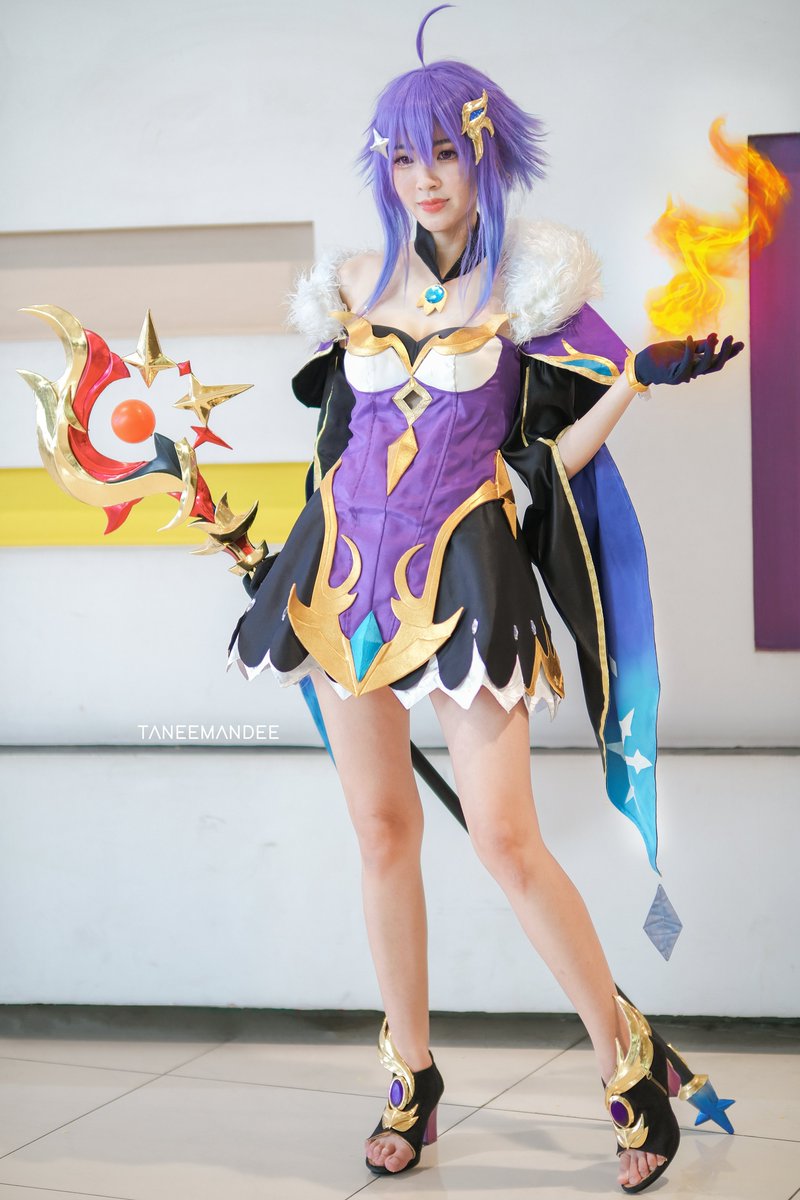 Taneemandee's tweet photo. I should probably start posting my cosplays here
BEHOLD! A Rare Arme Cosplay!My ultimate childhood game that's forever in me and also my first main character ever!^0^
Photo by:Vnknown Destinasyon
#GrandChase #GrandChaseDimensionalChaser #GCDC #DimensionalChaser #Arme #ArmeCosplay https://t.co/TdqUC1xmfm