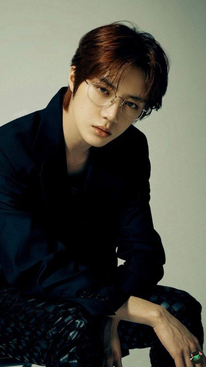moanamenfess's tweet photo. Beomgyu with glasses 😌 looks.. omg https://t.co/gQiqM8CXmo