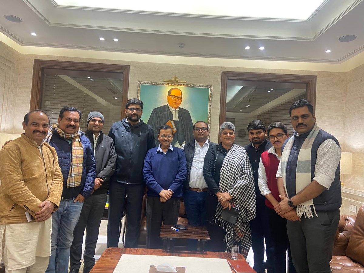 AAPGujarat's tweet image. ગુજરાત પ્રદેશ નવનિયુક્ત પદાધિકારીઓએ આજરોજ દિલ્હી ખાતે @ArvindKejriwal જી સાથે મુલાકાત કરી..!