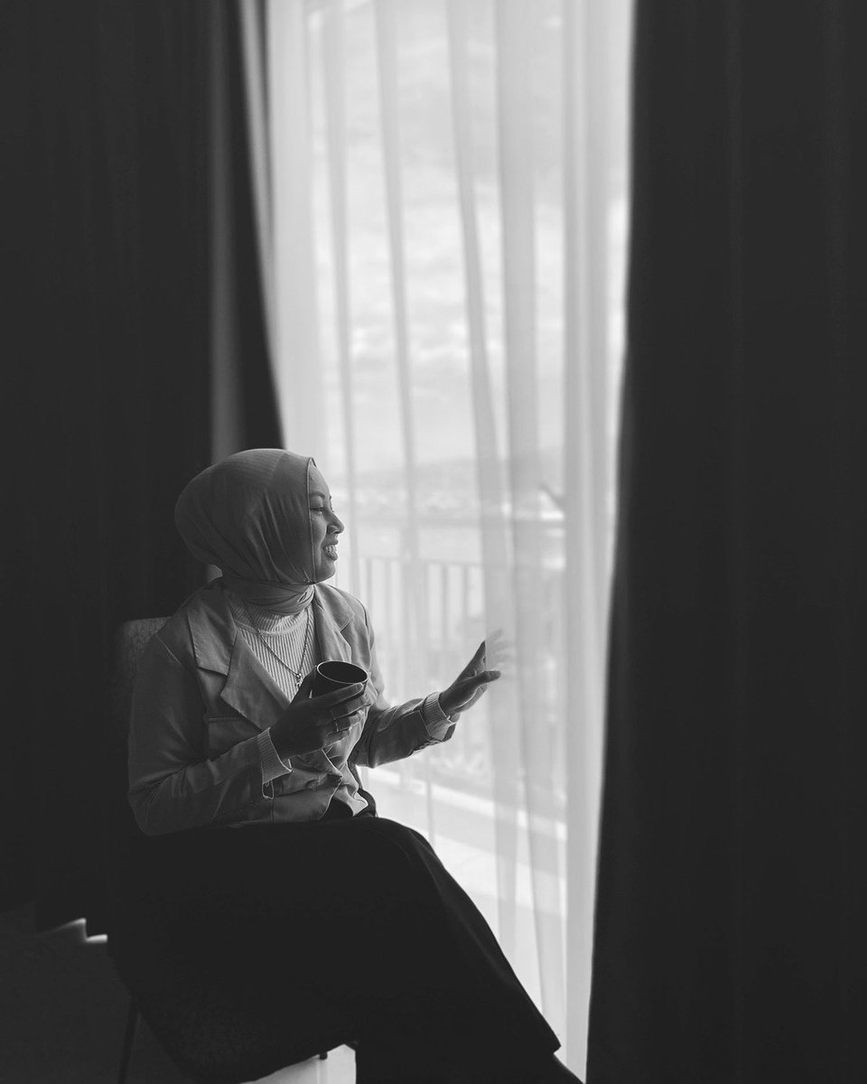 Ngopi ceritanye 😂