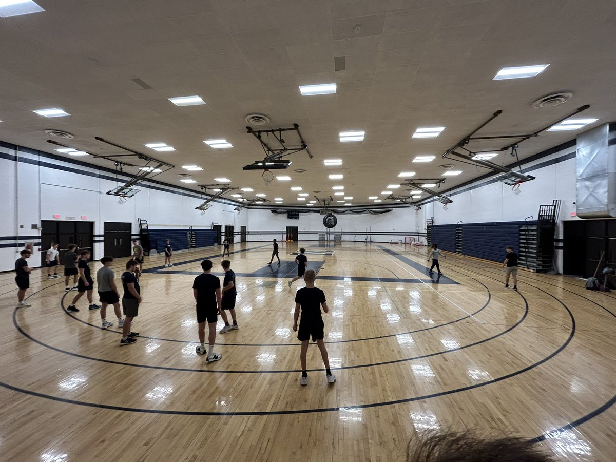 NateDavison4's tweet photo. Ain’t nothing better than 5am workouts!! #WeAre #McDowell Ⓜ️⚪️ https://t.co/WI2Dlxs7id