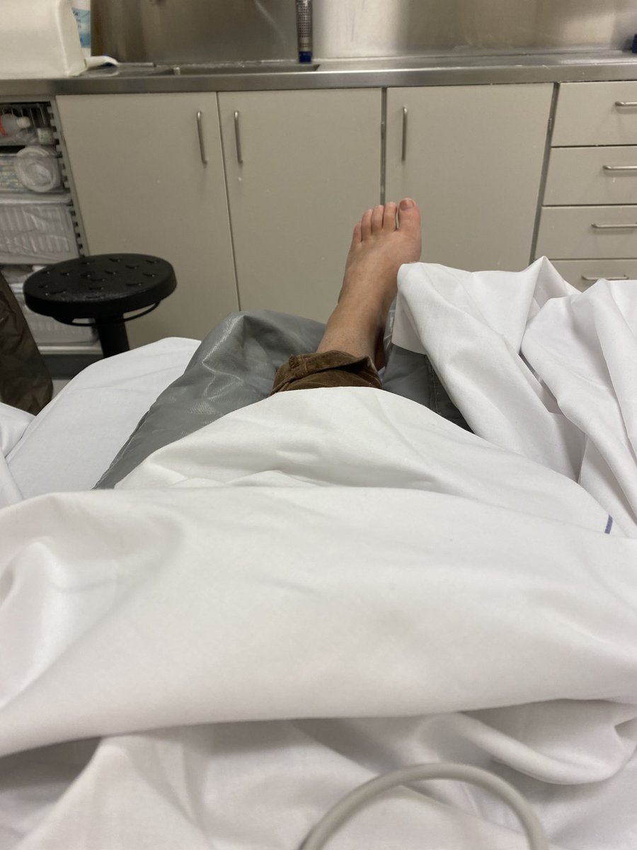 Lig je dan… leuke oppasdagen lopen niet af zoals gehoopt😢 Kindjes geschrokken dat vind ik nu nog het ergste, domme oma…
