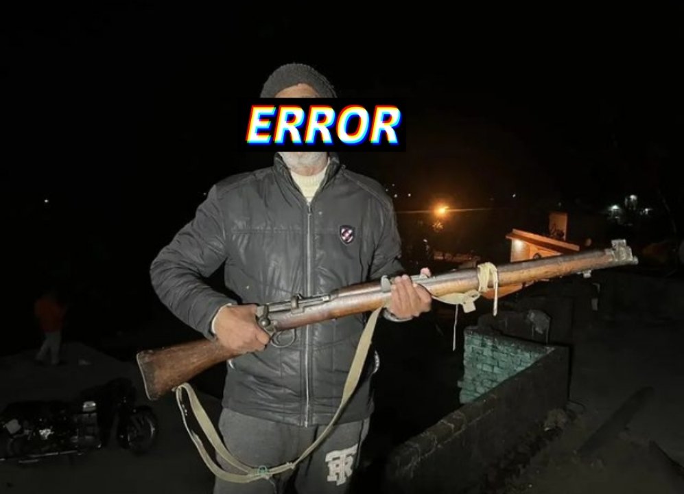 BhaiiSamrat's tweet photo. Meet #BalKrishan, the Rajouri braveheart who fired couple of rounds at the Te₹₹0ri$ts with his licensed RifIe & saved entire village from attack.
He used his rifle after 24 years due to which the Te₹₹0ri$ts panicked & fled into forest. https://t.co/0vYd1b6ti6