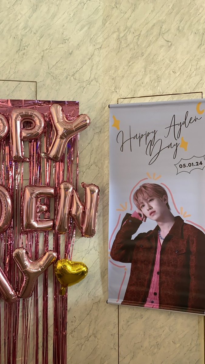 _009599_'s tweet photo. 오늘 너무 행복했어요 🥺
#lovelyaydenday https://t.co/XeMKzoPkyb