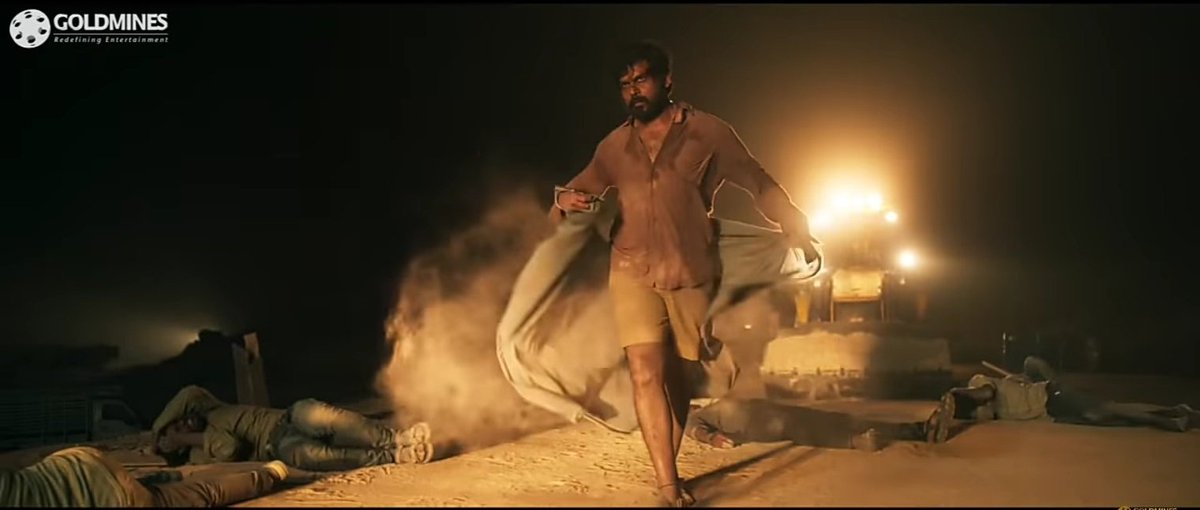 AKKFWA1's tweet photo. #InternationalDhotiDay 🔥
#DhotiDay #Dhoti
@Karthi_Offl #Kaithi #Kaithi2 https://t.co/sU0WBbAPae