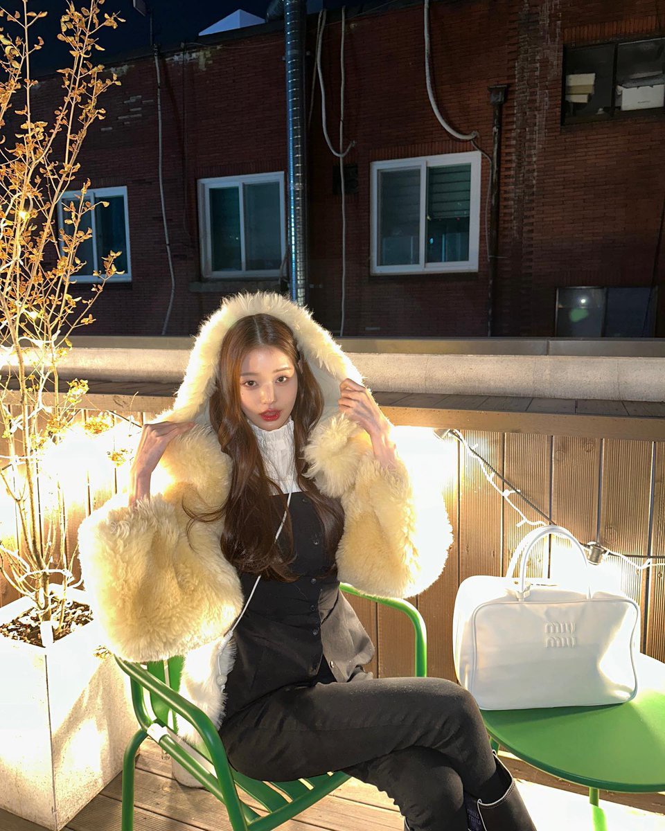 WONYOUNG HOUSE tweet media