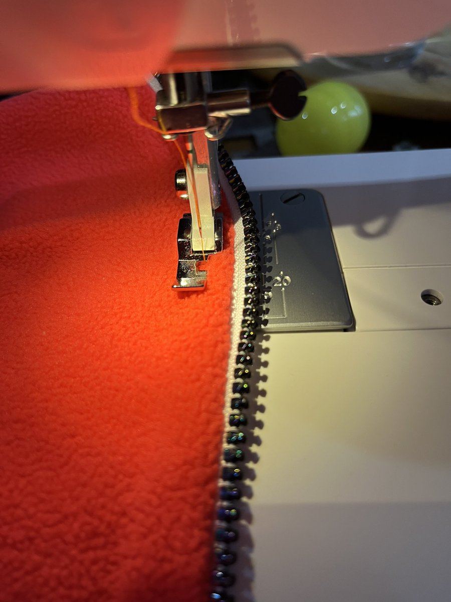 drhmoore1984's tweet photo. In April 2022 when I started learning to sew I had no idea that 8months later I’d be confident enough to see zips, test new patterns for Ellie &amp; Mac and hack existing patterns to make new items but here I am! Loving my ‘new’ hobby! If you are thinking about it - do it! https://t.co/bI05ZT5SZF