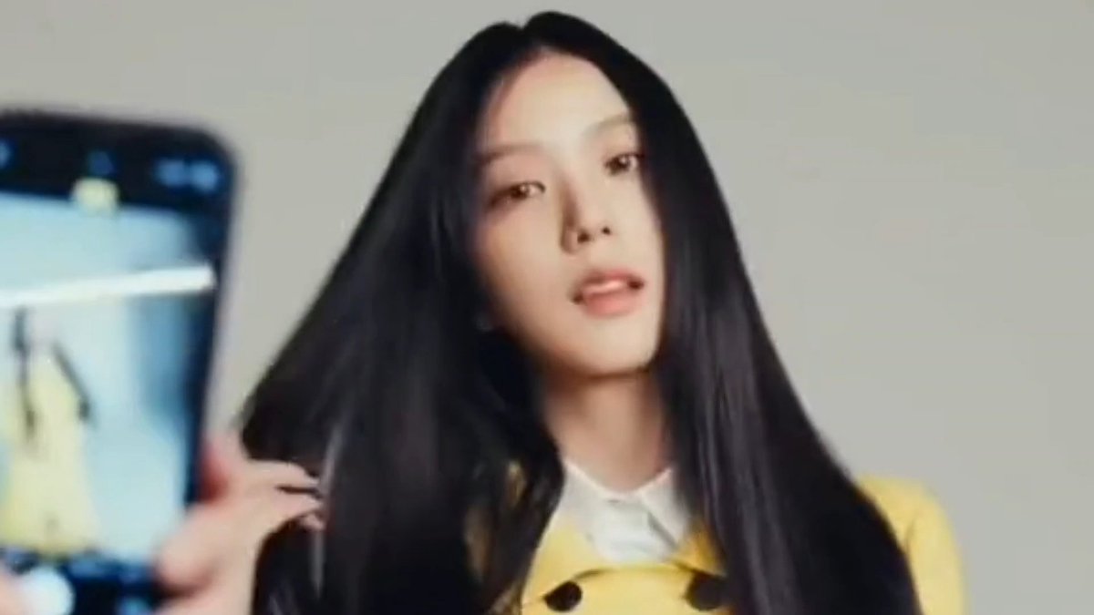 jisoospic's tweet photo. KIM JISOO https://t.co/gvt4fG6yD2