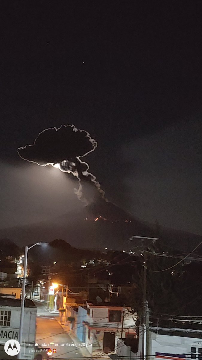 porktendencia's tweet photo. "Don Goyo":
Por una erupción moderada del Popocatépetl registrada a las 5:52 am.
https://t.co/CxNVH35nbv