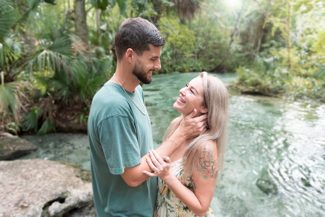 MinervaPhoto's tweet image. A bit of sun flare for you
.
#kellypark #rocksprings #kellyparkatrocksprings #rockspringsatkellypark #orlandoengagement #orlandoengaged #engagedinorlando #orlandoweddingphotographer #orlandophotographer #engagementphotos #engagement #engaged #orlandoweddingplanner #orlandowedding