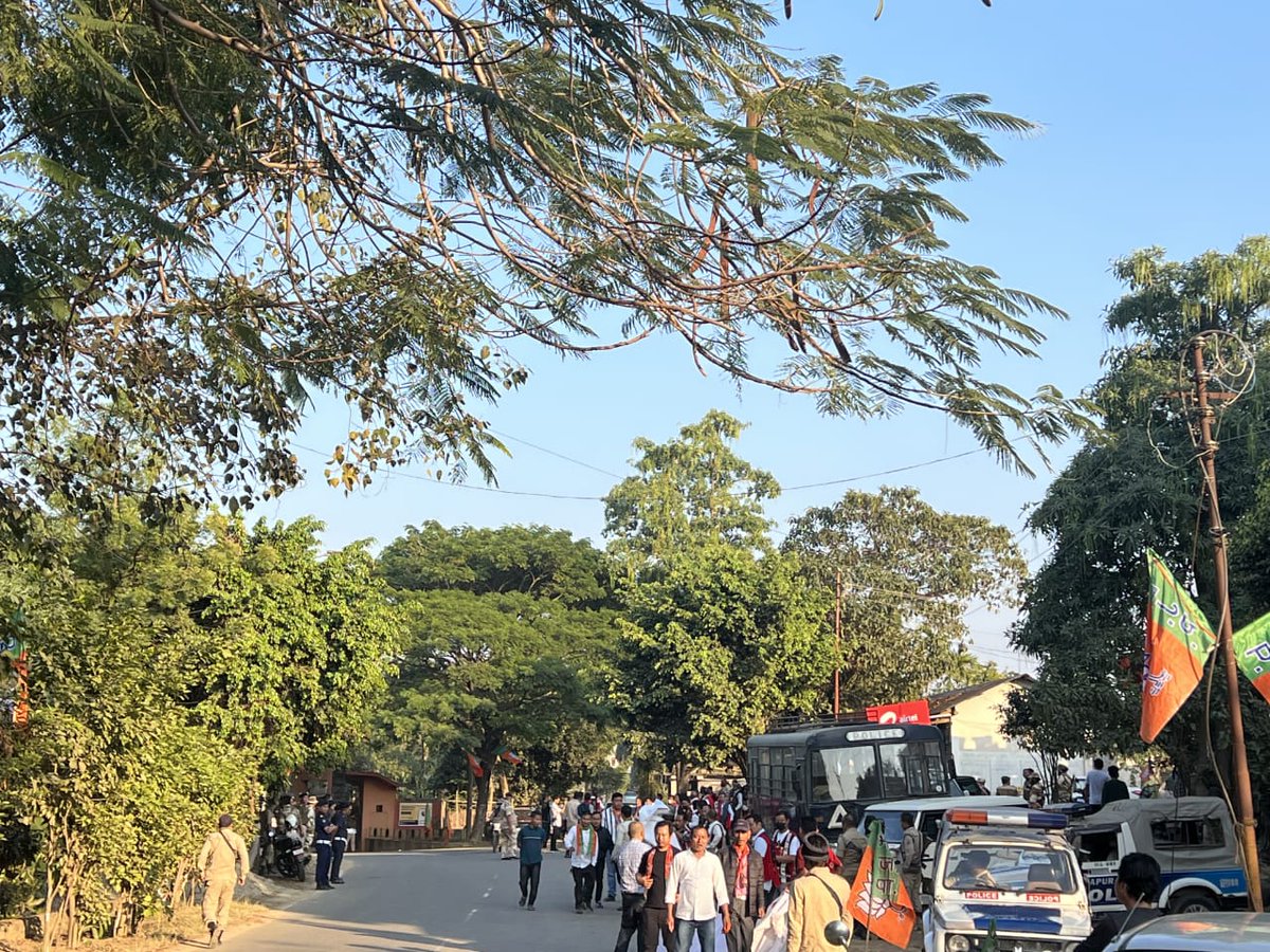 BJP1Dimapur1's tweet photo. BJP 1 Dimapur 1 Party Karyakartas and thousands supporters of our leader Shri Tovihoto H Ayemi, Hon'ble Advisor and MLA Power, GON, warmly welcome Shri Amit Shahji, Hon'ble Union Minister of Home Affairs and Cooperation GOI, To the land of Festivals Nagaland. https://t.co/E7GLegFvwu