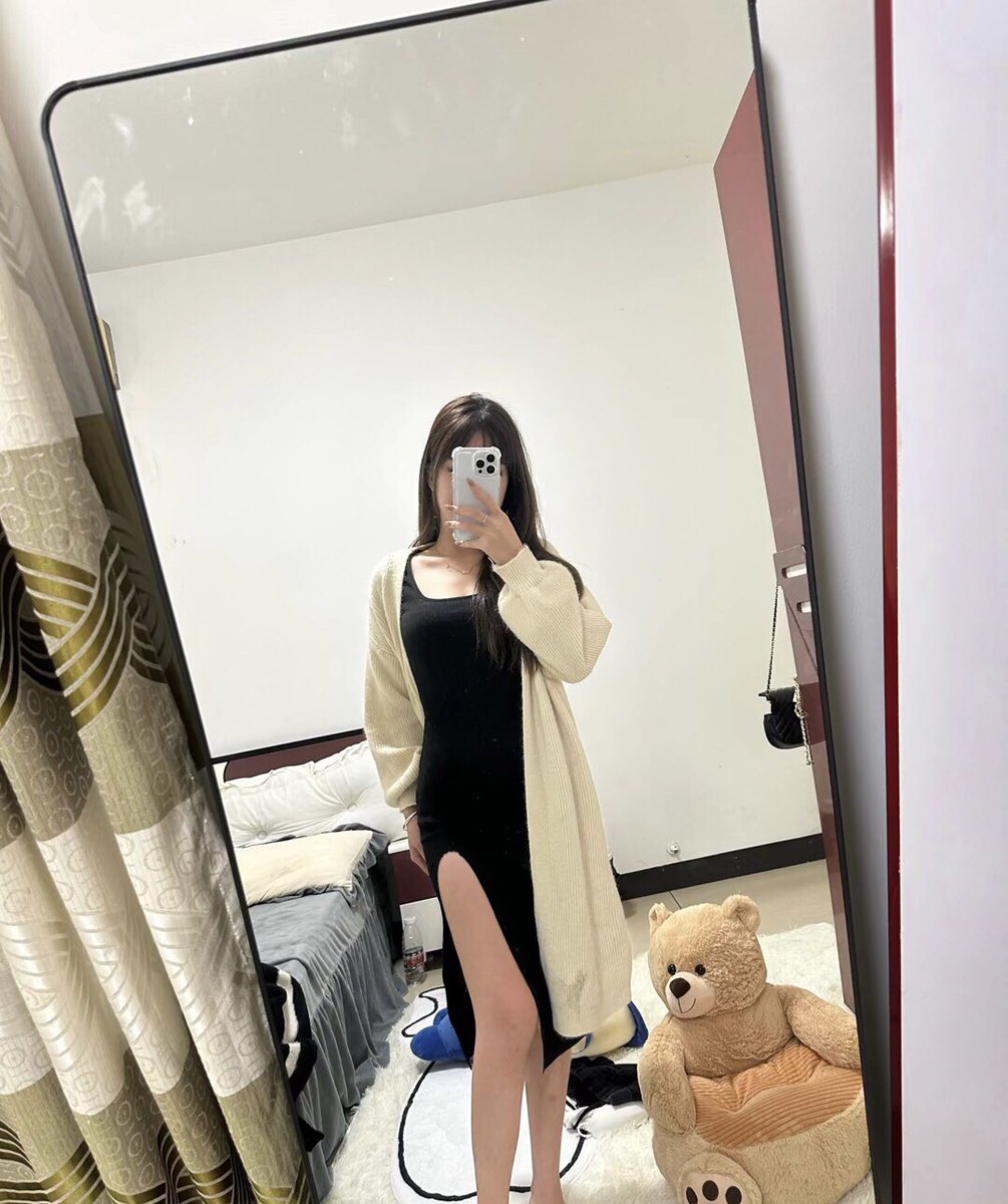 Czy000009's tweet photo. 妹妹兼职线下，随时有时间，需要的哥哥主页找我。
每周有抽取一人免费快餐活动，不定时陪看电影送小sp。
先点赞，再点头像关注。简介加我。私信不回。 https://t.co/7Ohze9sFjp