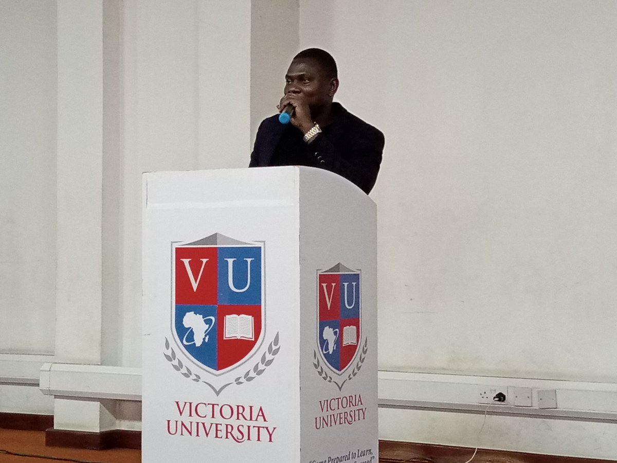 swiftnewsug's tweet photo. Mr.Sseruyange Andrew Victoria University's EC Chairperson guiding candidates on the rules of the debate; Candidates include; Dennis Rwothomio,Carter Jorine, Mulangira Nakibinge, Etomet Gilbert,Serere Eugan
#vuguilddebate
#vuelections
#swiftnewsupdates
@ReachDrMuganga
@cbusinge https://t.co/wqS31ZP1zX