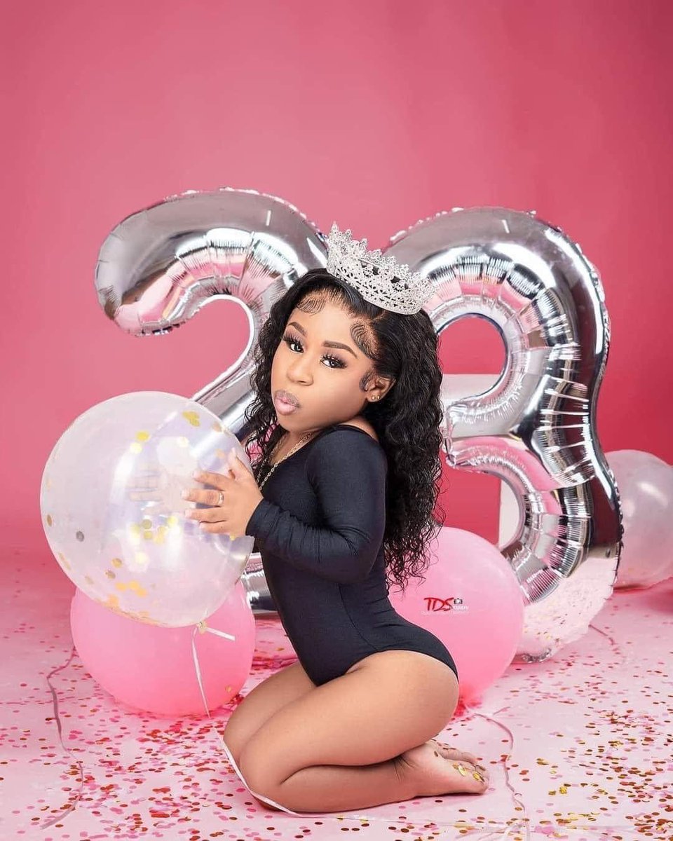AdvoBarryRoux's tweet photo. Happy 23rd Birthday ❤️ https://t.co/QSGLhyImvj