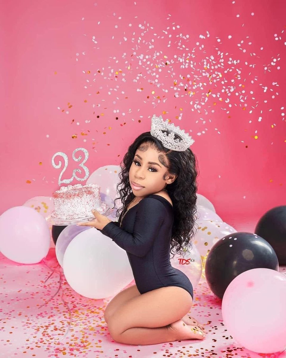 AdvoBarryRoux's tweet photo. Happy 23rd Birthday ❤️ https://t.co/QSGLhyImvj