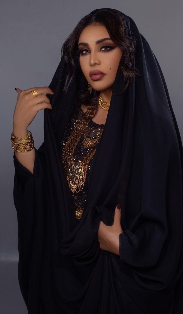 AhlamAlShamsi's tweet photo. انت جميل هــــوايه
وعايش هواك ويايه
بالروح تاركلى أثر
مثل النقش على الحجر
انت الهدف والغاية........
 
ومرات يتهـــــيــــئلي
كنك تعيش بعقلـــي
وويايه اشيلك بالسفررر
ووقت الظلام اتكون الي ضووايه.....
 
#وجه_بغداد 

https://t.co/lIoucd1hPd https://t.co/UCFtOz2fij
