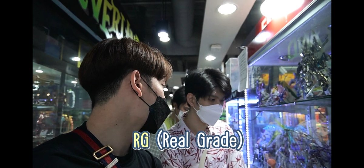 lnim03's tweet photo. When Gundam Expert started to explain everything about gundam😆🧐 SD, HG, RG, NG, PG.

#CTRPANUWAT

Let's watch https://t.co/Sp9jS2eRNE https://t.co/HD4bOU1dQQ