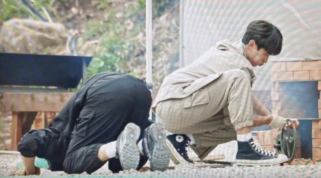 danaoo_u's tweet photo. 겸규.. 돌쇠시피
누가 돌쇠고 누가 마님인가요?
둘다 돌쇠요 https://t.co/gsoa4xREX1