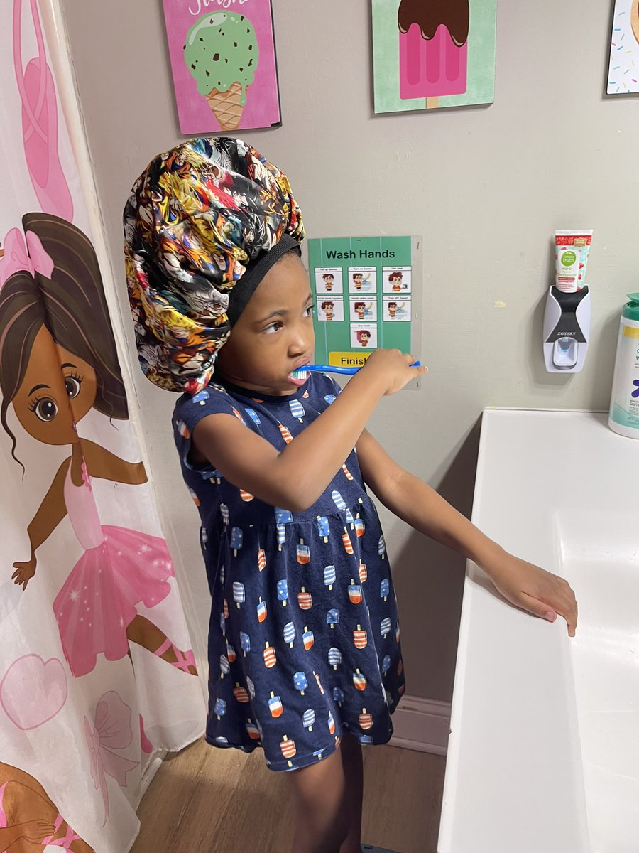 SupernovaMomma's tweet image. Good morning you handsome and gorgeous lot. Y’all girl Paris is reading and arguing with me about what words are and what they mean. She’s 5, minimal speaking, and THAT GIRL.
#AutisticWhileBlack
#NeurodiverseNelsons