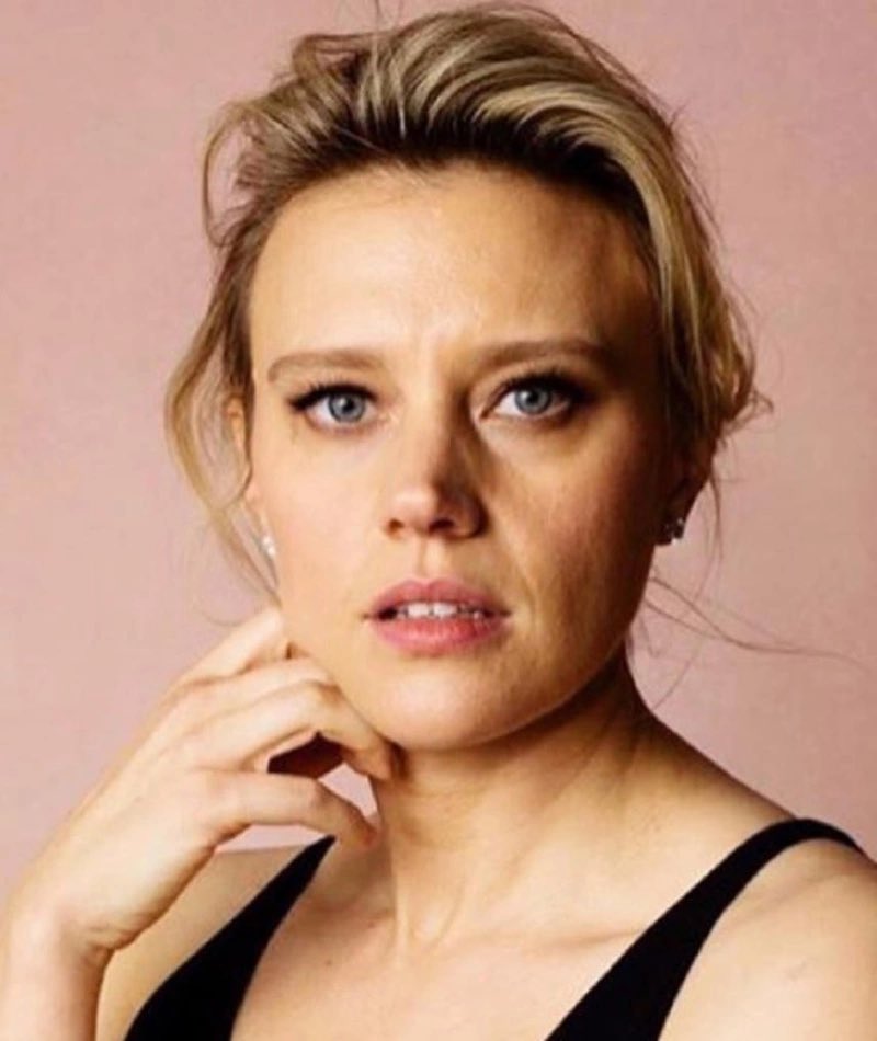 Happy Birthday to Kate McKinnon! I just love this girl! 