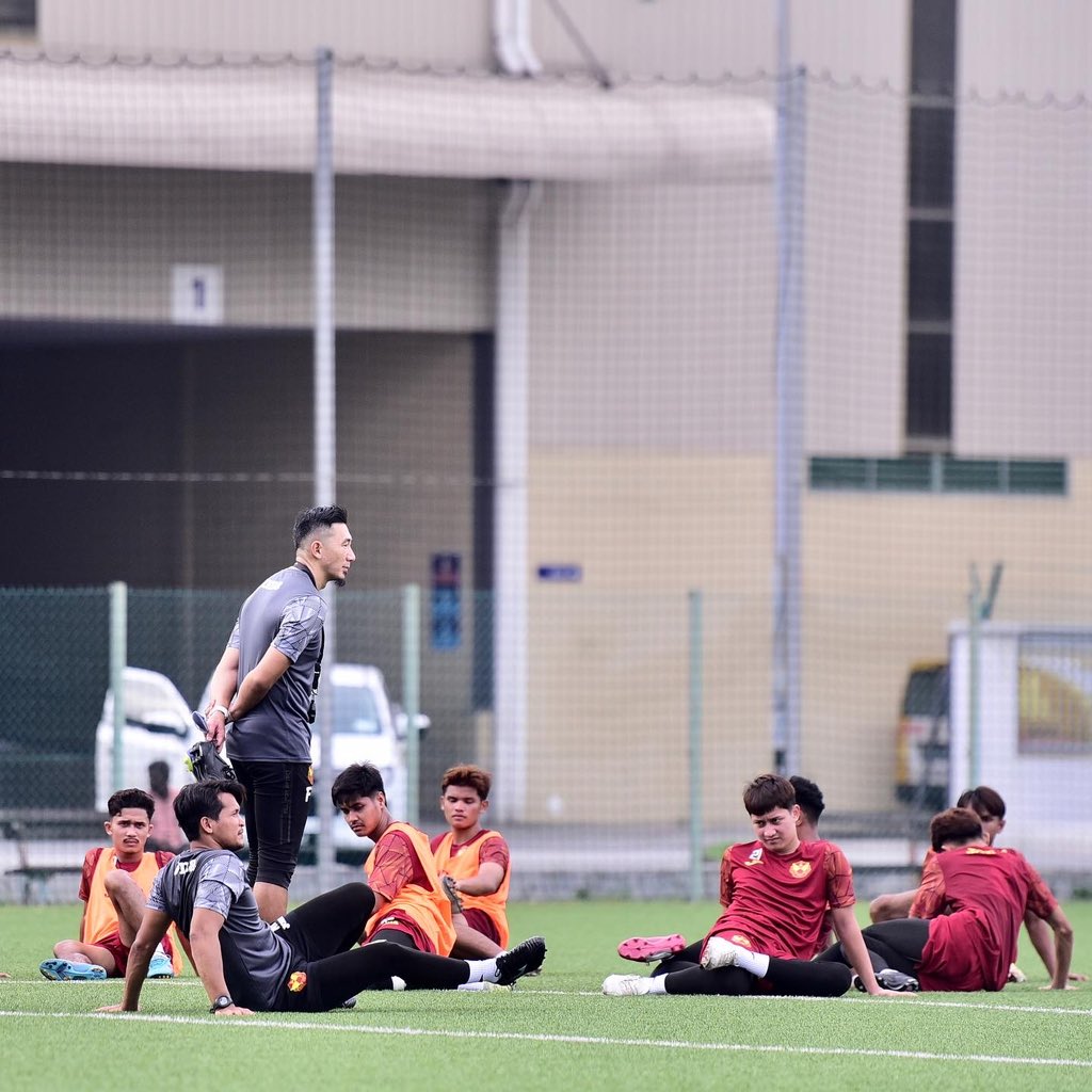 Back to football.

#SelangorFC
#Alhamdulillah 
#AllPraiseToAllah
#PialaPresiden2023
#MKLK
#TerusBerjuang 
#JatuhBangunBersama
#KitaAdalahSatu
#WeAreFighters