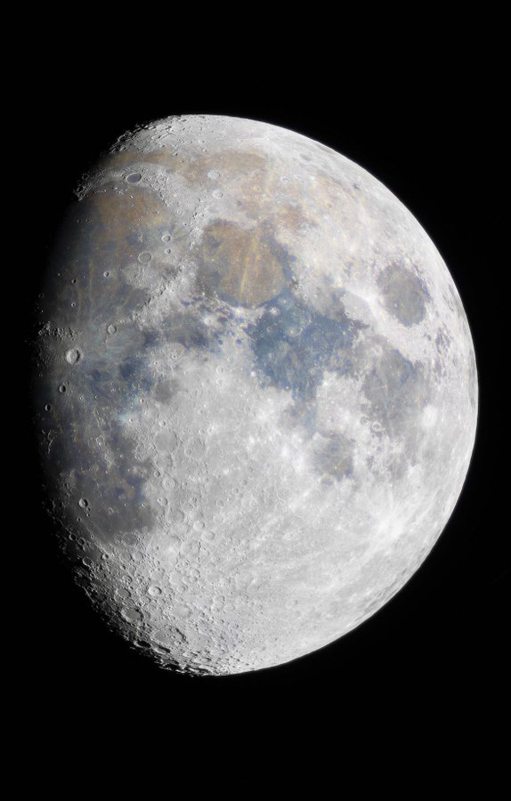 Space_Hub tweet media