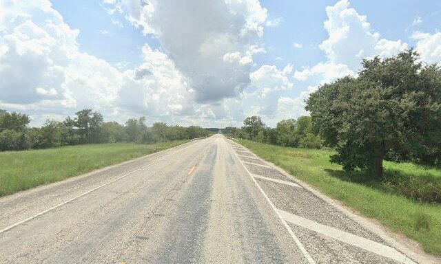 lost_journeys's tweet photo. I am around Beeville, United States now, heading to Mexico. https://t.co/7rMrPFkMH7 #lostjourneys https://t.co/P3slBwZll3