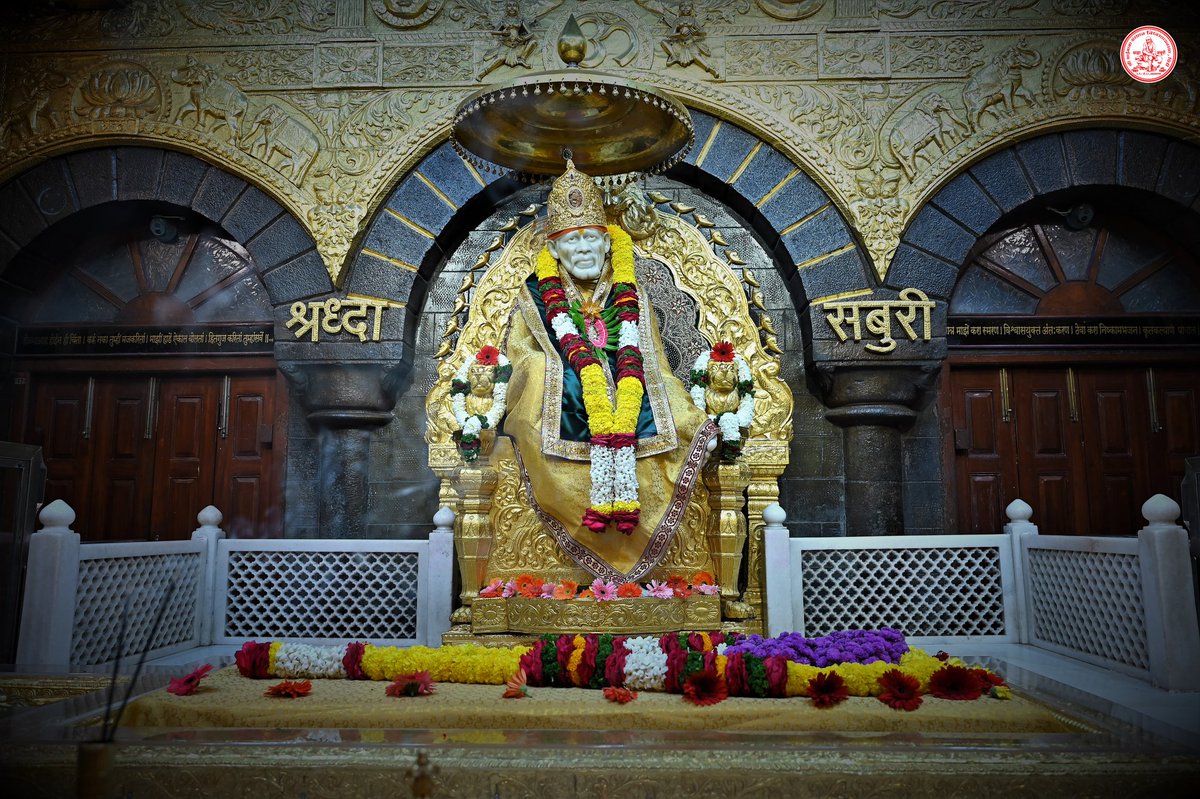 SSSTShirdi's tweet photo. *!! ॐ साई राम !!*
*श्री साईबाबा संस्थान विश्वस्त व्यवस्था,शिर्डी*
*!! ॐ Sai Ram !!*
*Shri Saibaba Sansthan Trust, Shirdi*
*आरती :-   *धूपआरती* 
*शुक्रवार दिनांक ‌०६ जानेवारी २०२३*     
**Aarti* : - *Dhooparti* 
*Friday 06 January 2023* https://t.co/s2yDqxl728