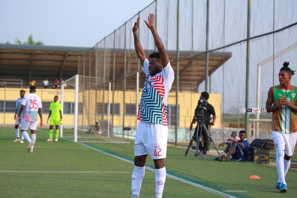 Twene_official's tweet photo. 𝐖𝐞 𝐰𝐢𝐥𝐥 𝐞𝐢𝐭𝐡𝐞𝐫 𝐟𝐢𝐧𝐝 𝐚 𝐰𝐚𝐲 𝐨𝐫 𝐦𝐚𝐤𝐞 𝐨𝐧𝐞🤞🏾
📸: @SupaPixels
#ST42 https://t.co/LlcnOOfc1M