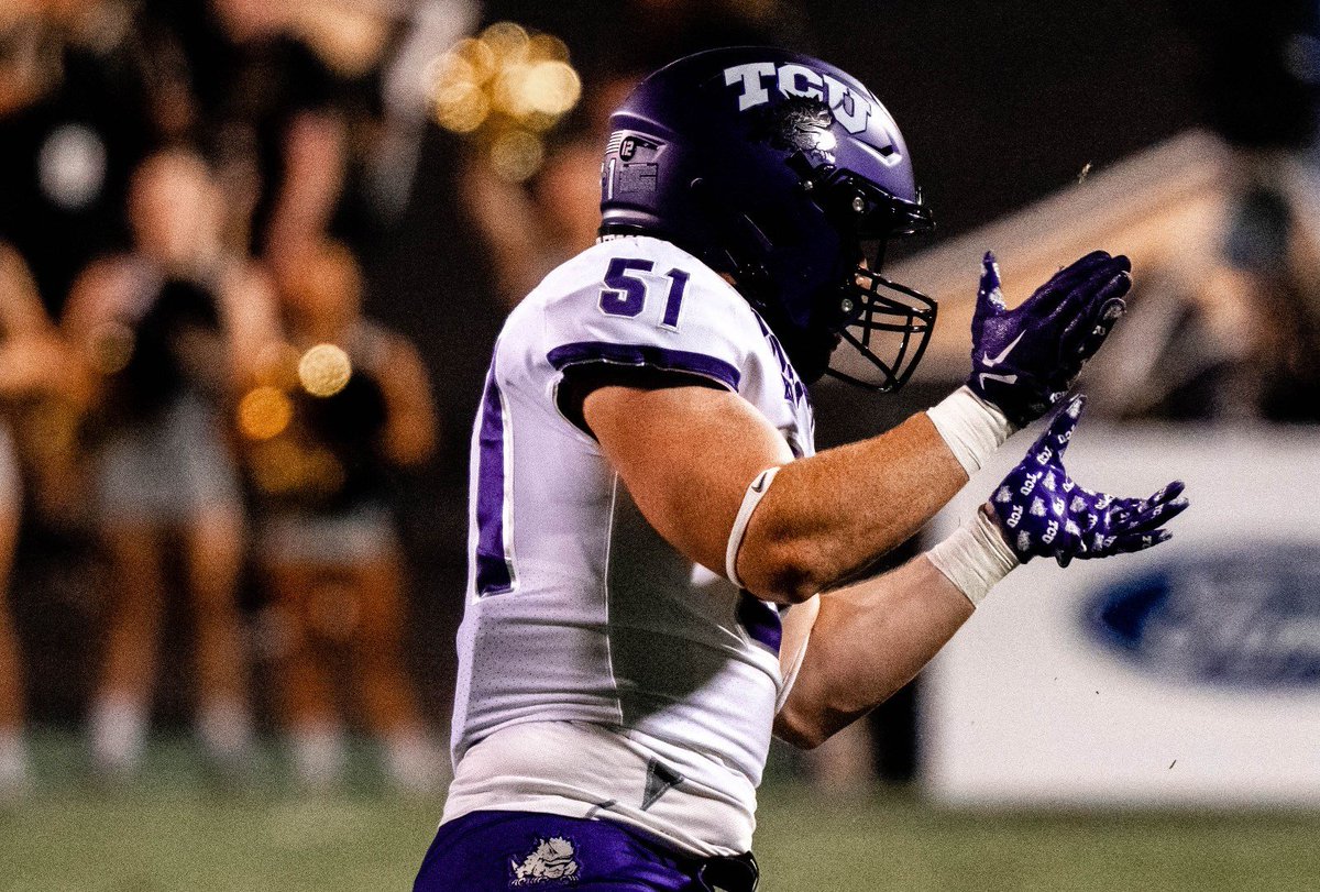 Good luck to former @CHHS_FOOTBALL standout @lingard_luke in the national championship game Monday night. #WeAreGCISD @TCUFootball @GCISD @DeptSupt_GCISD @CoachKirkMartin @JuliaStephen9