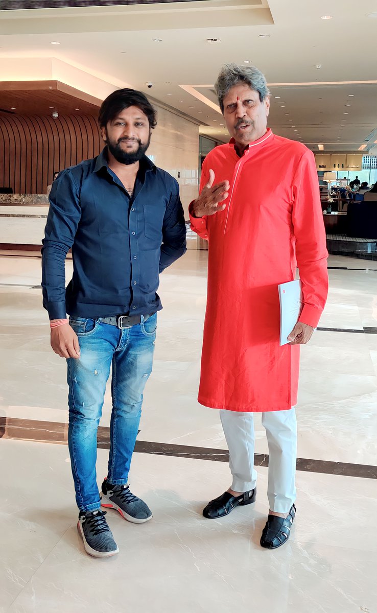AmolDamji's tweet photo. @therealkapildev #KapilDev sir  #thelegend #indian #cricket #legend #indiancricketer #cricketlovers #TeamIndia sir @kapildev_fc @83thefilm @indiancricketteam @indiacricketteam.official @teamindiasports @iplt20 @cricketworldcup @cricketworldcup @t20worldcup https://t.co/jn89Z18YIQ