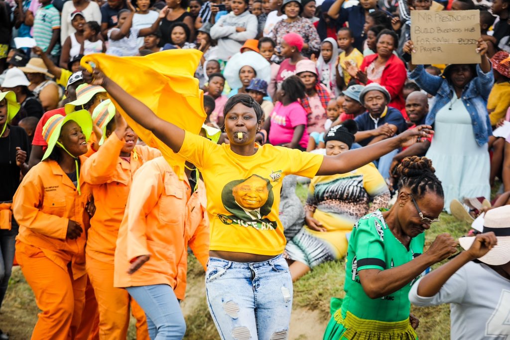 cde-fikile-mbalula-anc-sg-on-twitter-anc-president-cde-cyril