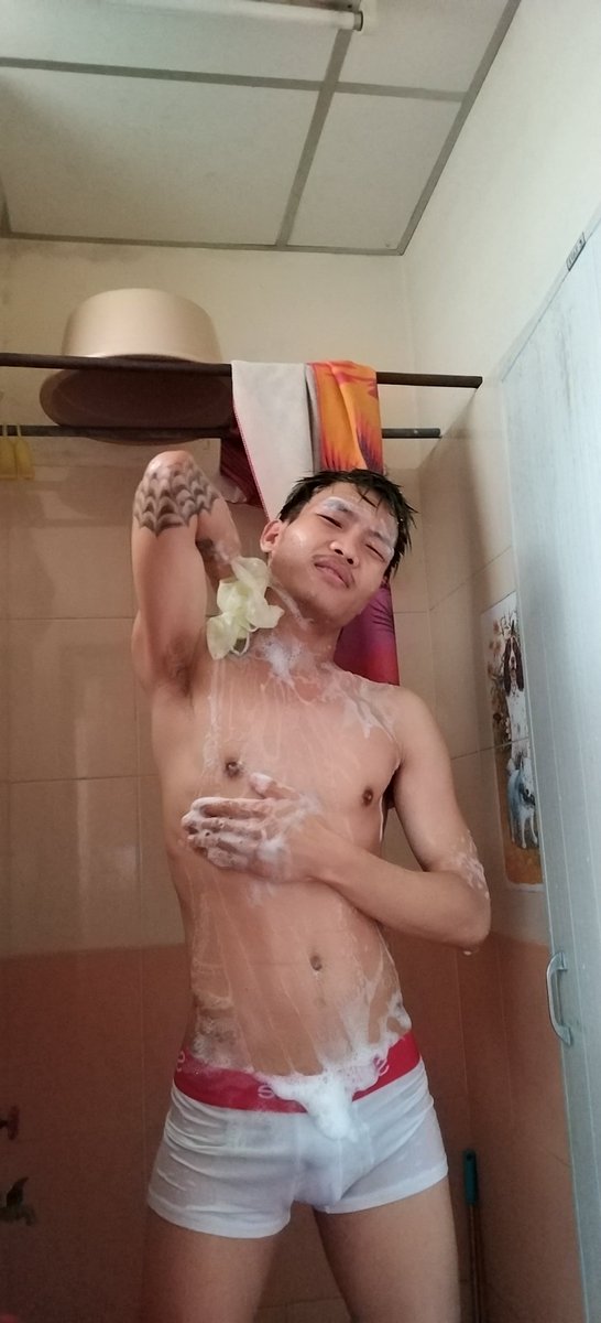 Ah naing tweet media