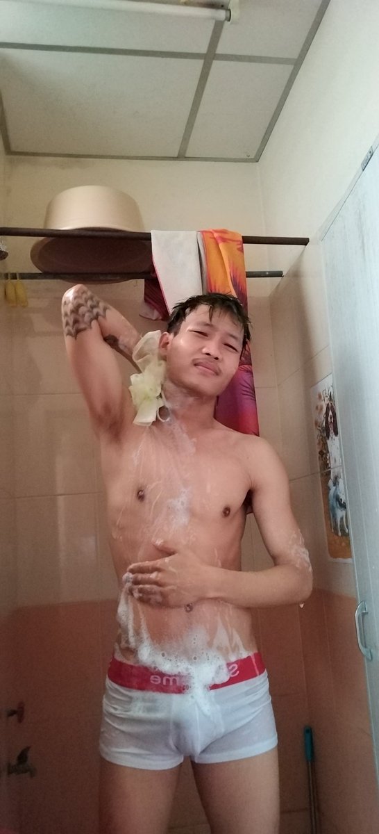Ah naing tweet media