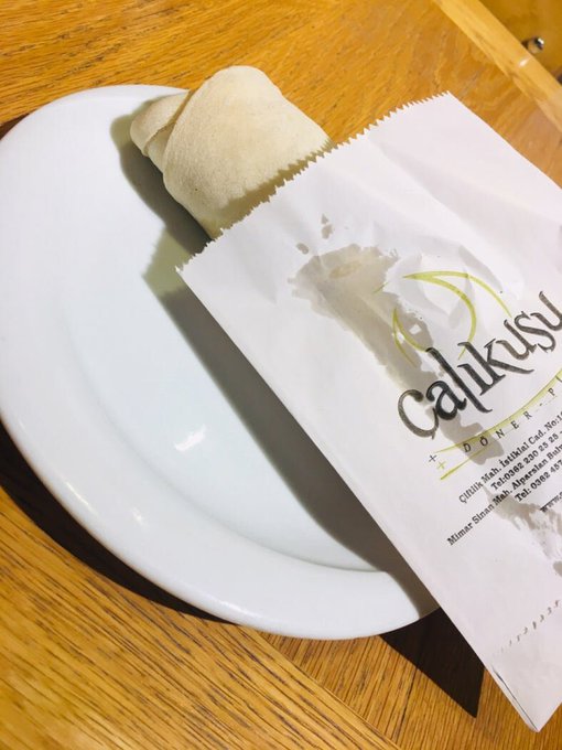 Çalıkuşu denince;
Sizin aklınıza Reşat Nuri Güntekin gelir
Bizim aklımıza bol soslu çift lavaş..