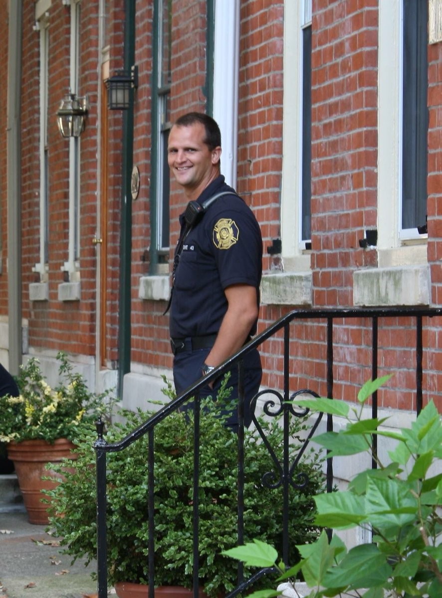 dvlassop's tweet photo. Some days suck. Five years ago this morning (1/6) we lost a wonderful friend and fireman while serving. Please say a prayer for his soul and keep Matt and his family and loved ones in your heart. 
#NeverForgetMatt https://t.co/acl3CtzS3u