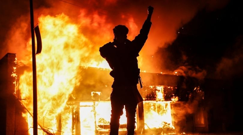 As we prepare for the radical left to begin their annual J6 'was the worst day in America's history' onslaught, remember that in comparison to the J6 riot, the 2020 BLM riots resulted in:

15 x more injured officers
30 x more arrests
1300 x more damages