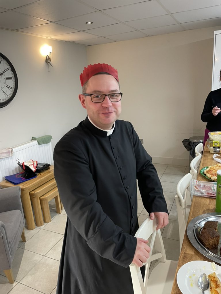 AskInvitePray's tweet image. Happy Solemnity of the Epiphany!

The Vocations Office and @missionoffice have celebrated with Holy Mass and lunch together - including a traditional French galette des rois (king cake), where the person who finds the fève is crowned king for the day!
