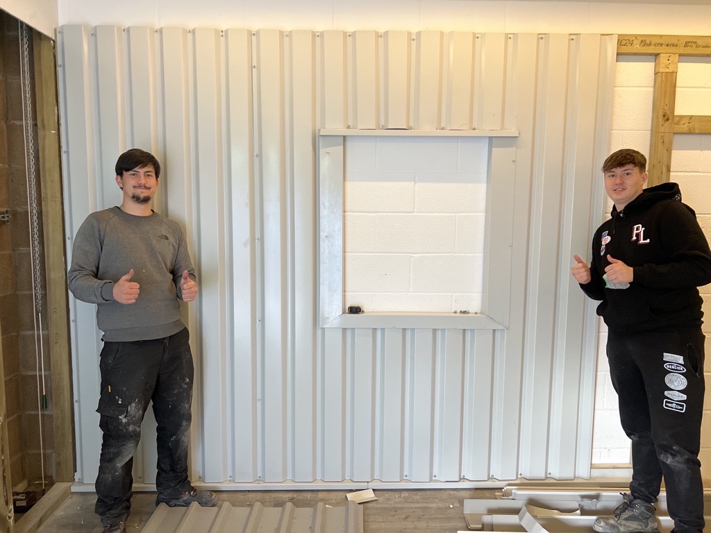 Progsystems's tweet photo. 📣 Apprentice Update 📣

Our apprentices have recently completed their first practical session at @GreenlightSC's facility in Plymouth.

A HUGE thank you to @eurocladuk for supplying all the materials to build these specialist rigs 👏

#Training #Apprenticeship #weareprogressive https://t.co/OBuZmIprdy